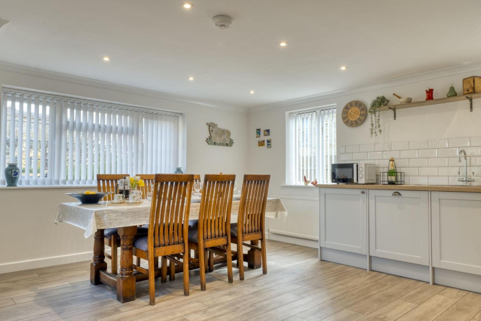 Manor Close Cottage بورتون أُنذ ووتر المظهر الخارجي الصورة